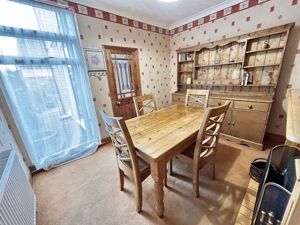 Dining room- click for photo gallery